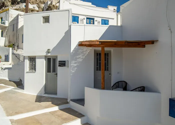 公寓 Firistefana Serifos Town